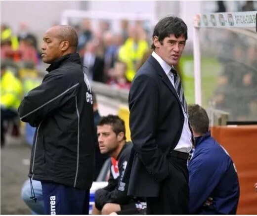 Mike Newell on the touchline as Grimsby Town manager